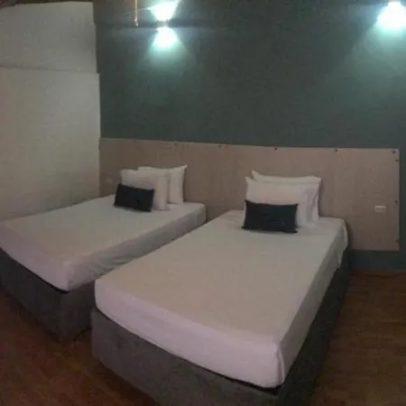 In Guest - Ca-5 Gethsemane With Breakfast Included And Wifi Cartagena