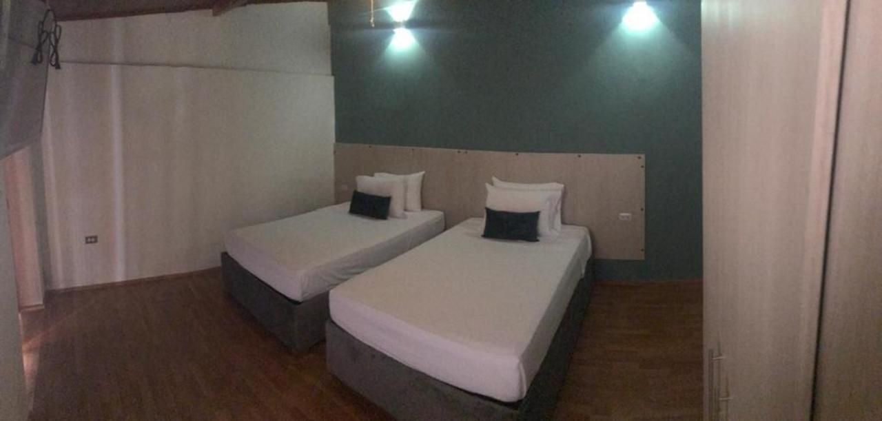 In Guest - Ca-5 Gethsemane With Breakfast Included And Wifi Cartagena