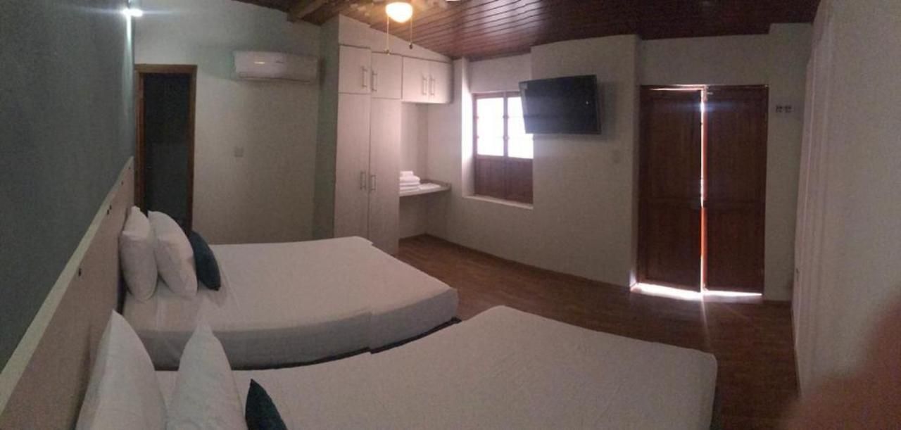 In Guest - Ca-5 Gethsemane With Breakfast Included And Wifi Cartagena